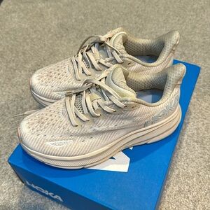 Hoka Clifton 9 Shifting Sand